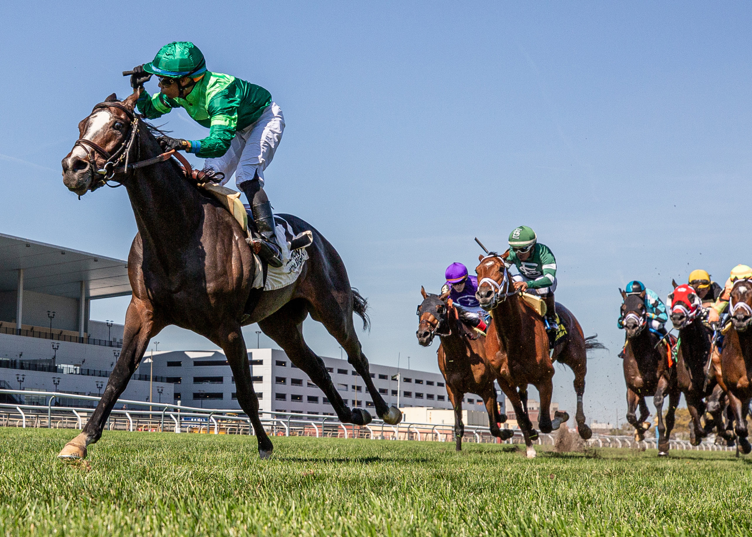 Asbury-Park-wins-the-Jockey-